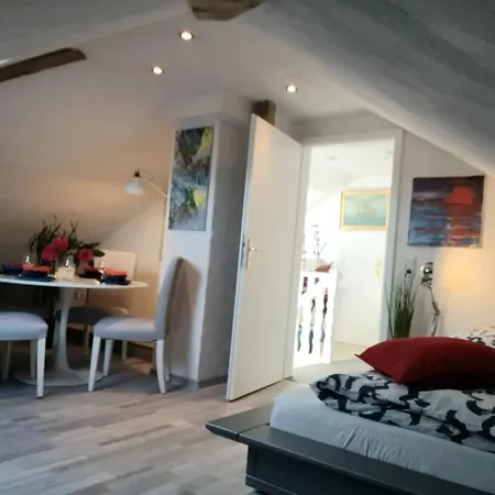Nordsee Ferienwohnung Im Kuenstlerhaus Bei Husum - Keine Monteure Arbeiter Oldersbek Exterior foto