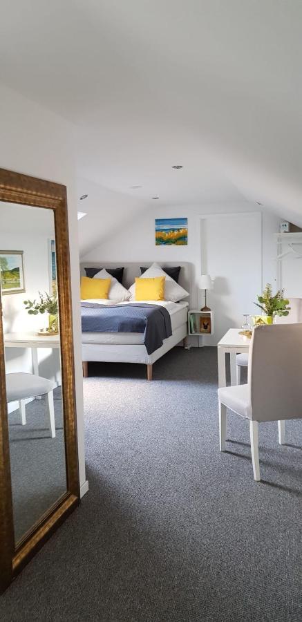 Nordsee Im Kuenstlerhaus Bei Husum - Keine Monteure Arbeiter Apartment Oldersbek
